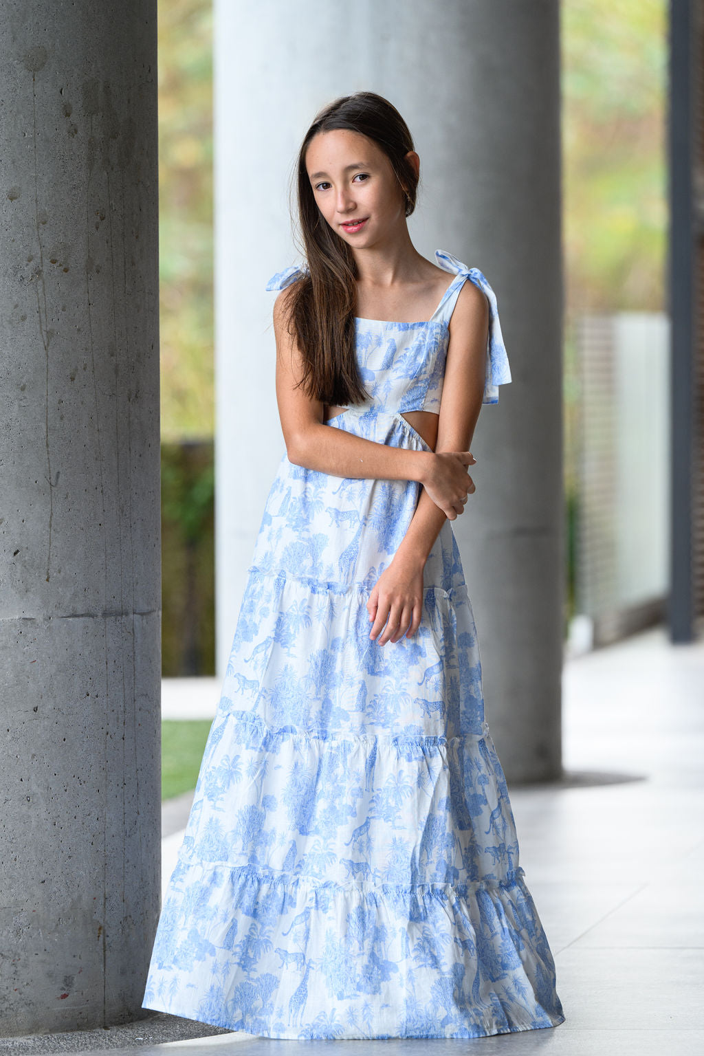 Vestido Blanco con Azul Largo