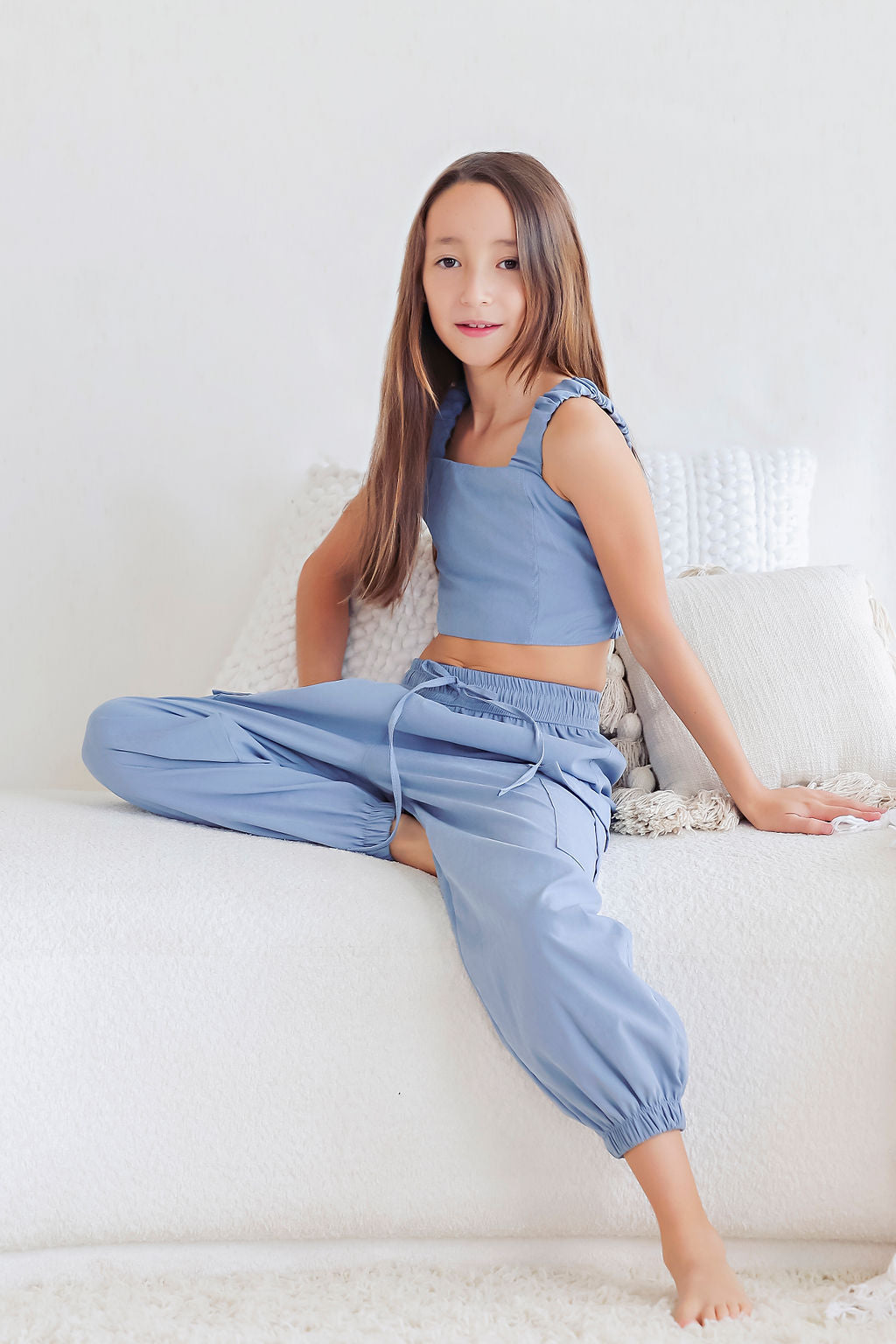 Conjunto de top y pantalón azul cobalto